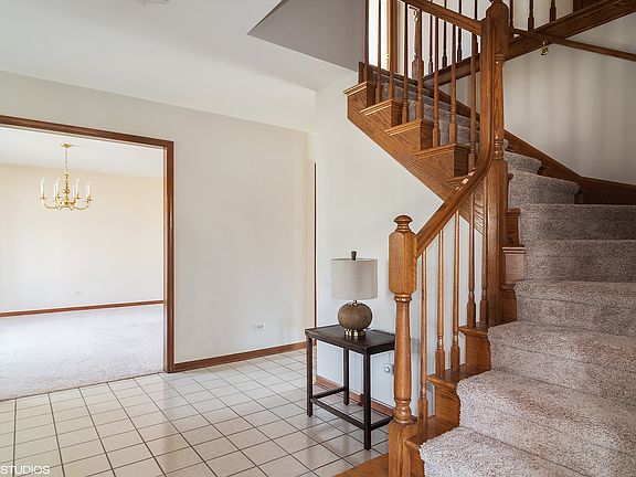 4th image of 5814 N Corona Dr