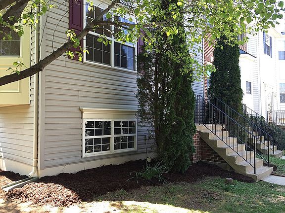 4th image of 43117 Candlewick Sq