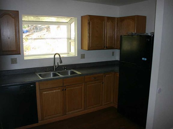 3rd image of 10486 Twin Oaks Dr