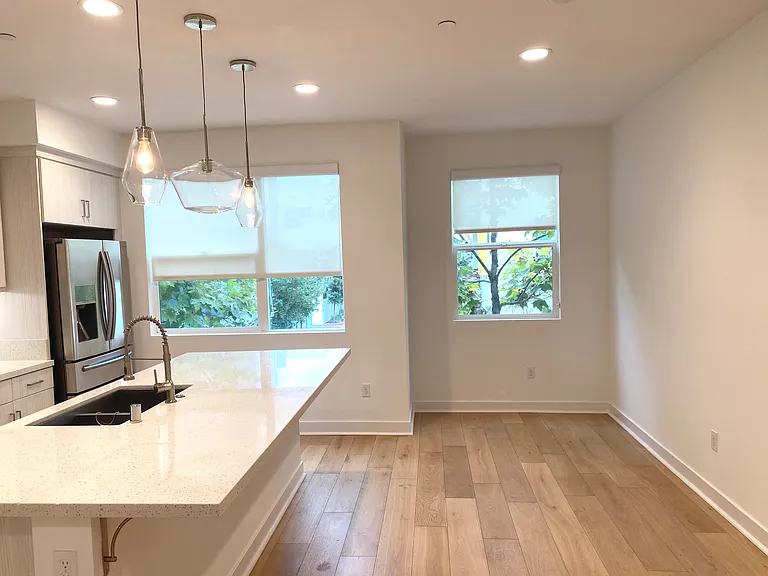 1427 Pullman Way — Photo 8