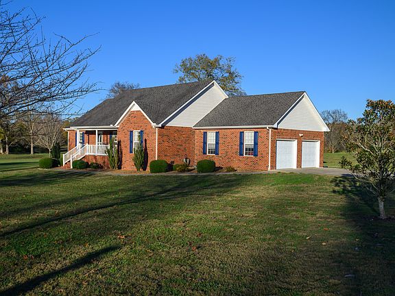 3rd image of 126 Stephens Ln