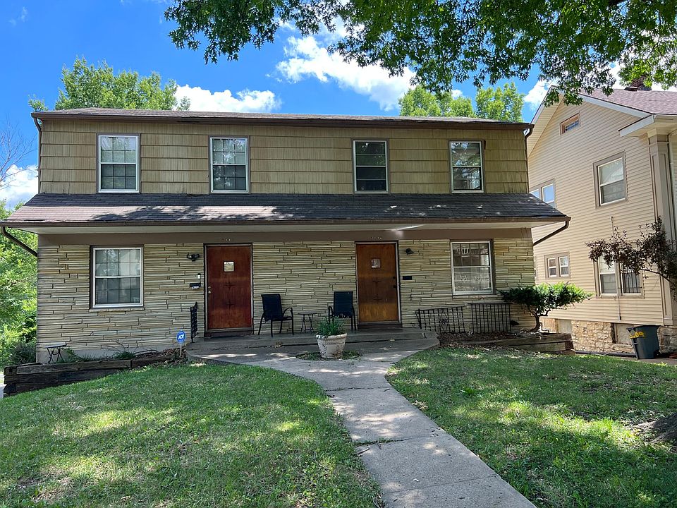 5005 Forest Avenue South side of duplex available