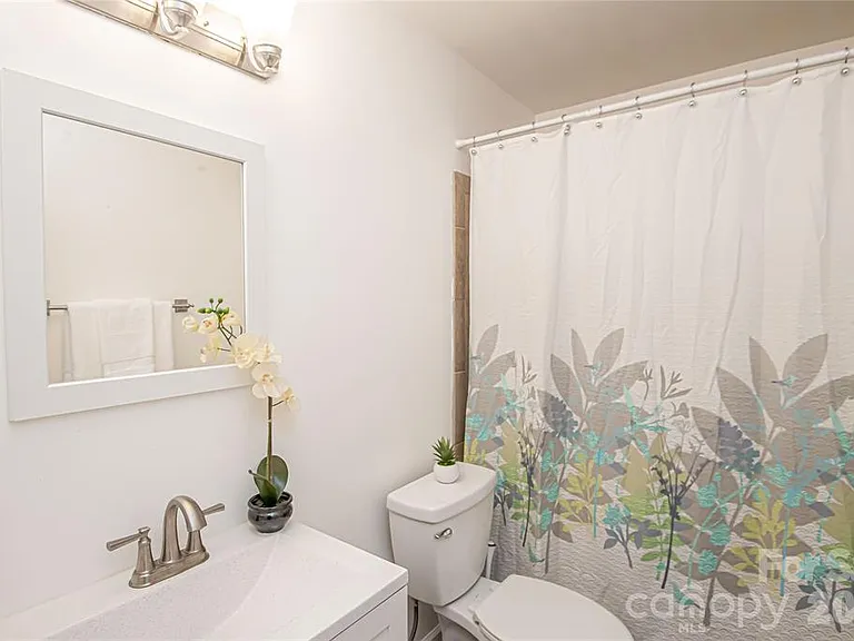 8839 Hunter Ridge Dr — Photo 18