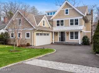 11 Valleywood Rd, Cos Cob, CT 06807