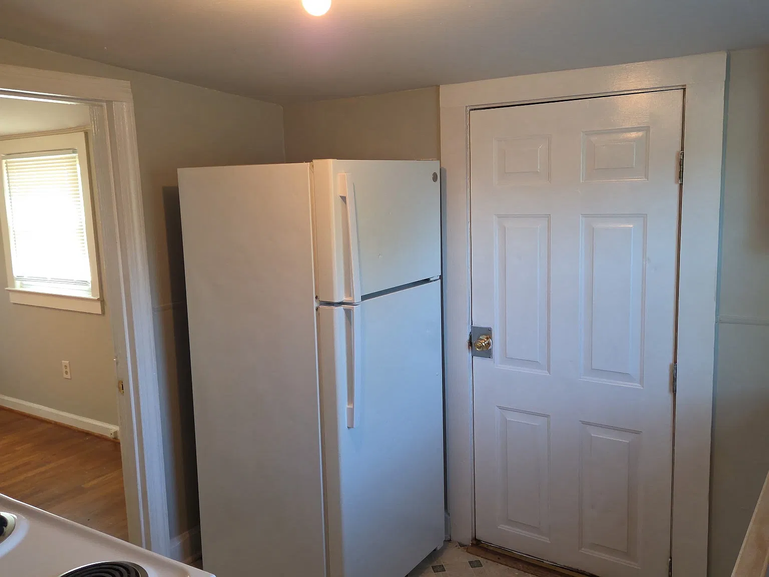 2 bed, 792 sqft, $1,300 — Photo 1