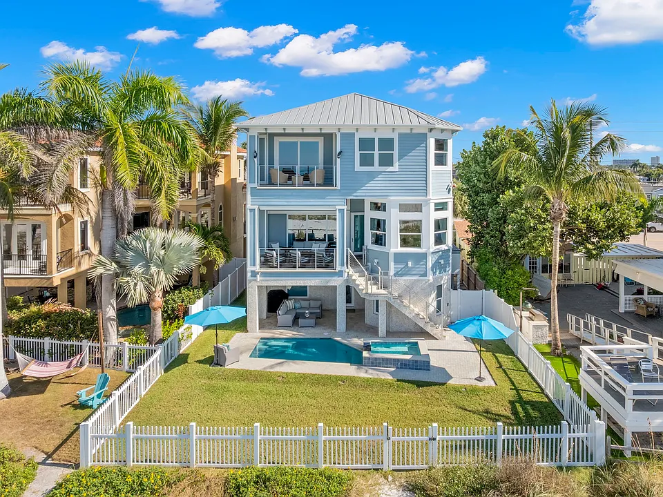 10042 Gulf Blvd