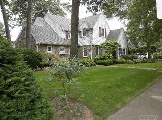 248 Hewlett Ave, Merrick, NY 11566