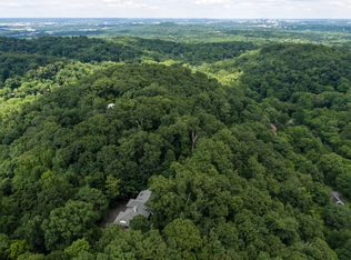 390 Wayside Ct, Nashville, TN 37205