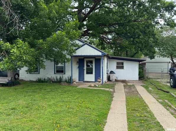20 River Dr, North Pekin, IL 61554
