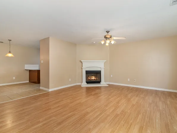 1206 Delaware Dr, Midlothian, TX 76065