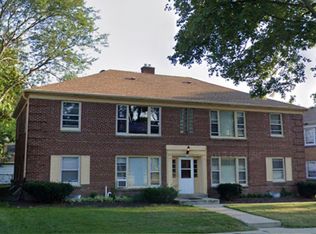 5221 W Keefe Ave #2, Milwaukee, WI 53216
