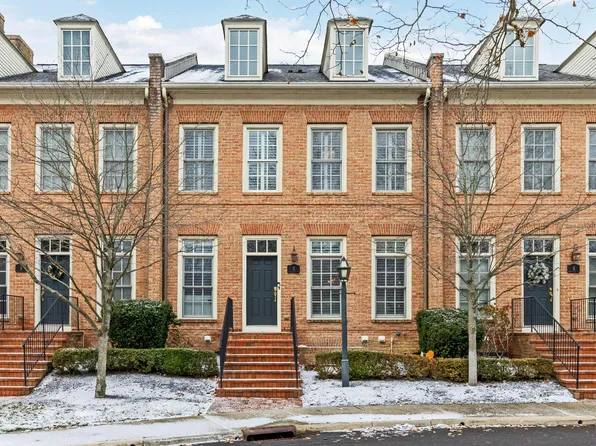 7 Richmond Sq, New Albany, OH 43054