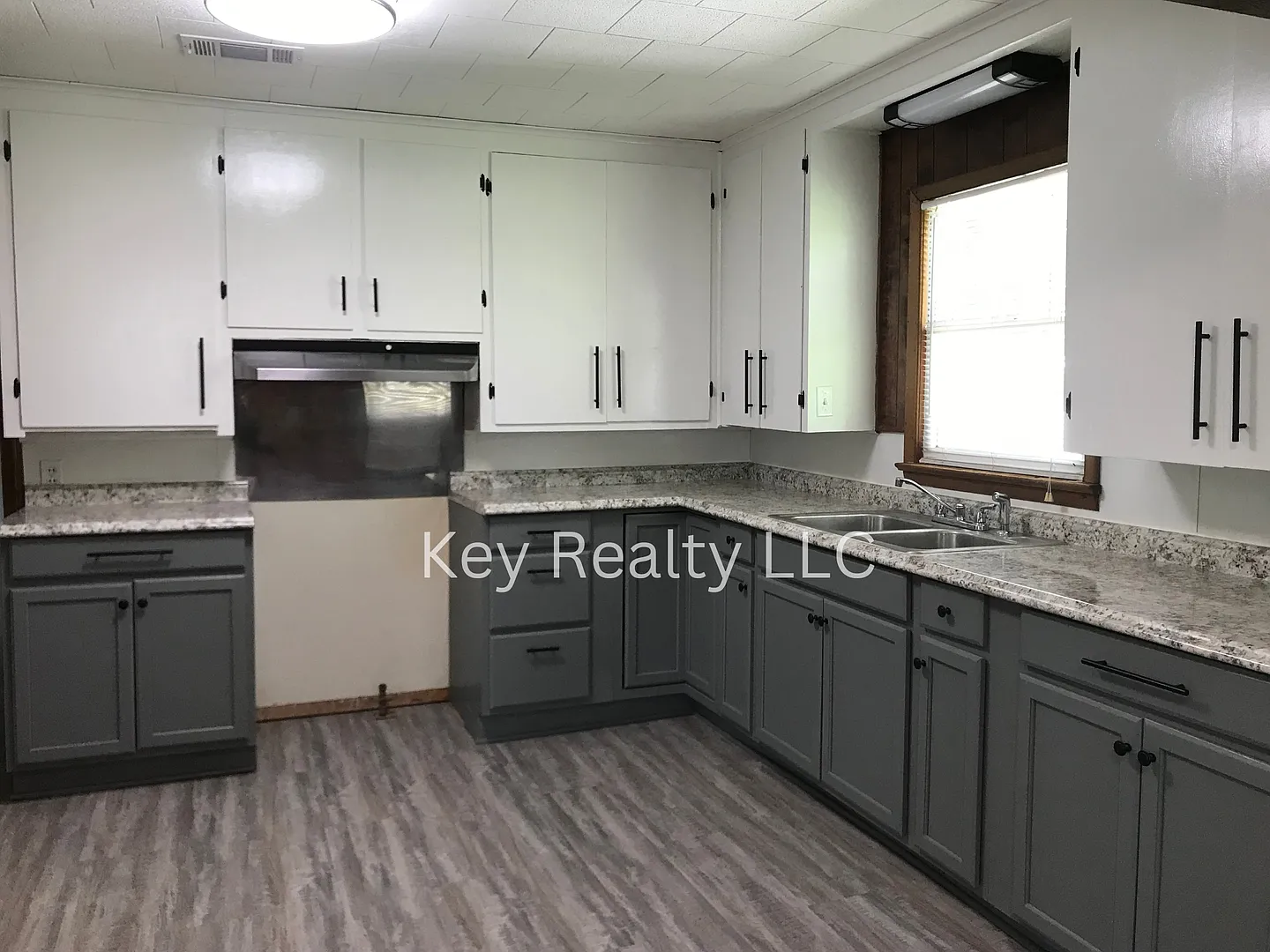 21046 Hwy 167 - Dry Prong — Photo 2