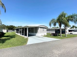 5105 Peninsula St, Zephyrhills, FL 33541