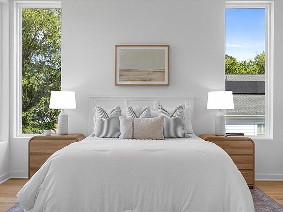 3rd image of 804 Cotton Pl #101