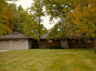 1798 County Farm Rd, Monticello, IL 61856