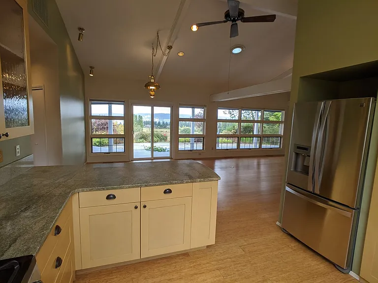 251 Old Schoolhouse Rd — Photo 13