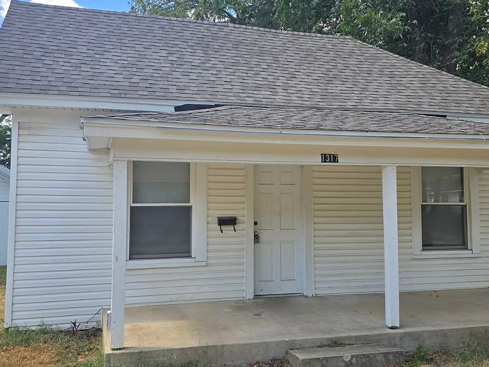1317 N Prospect Ave