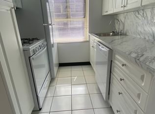 67-40 193rd Ln #2H, Fresh Meadows, NY 11365