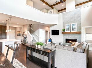 460 Elk Track Cir, Granby, CO 80446