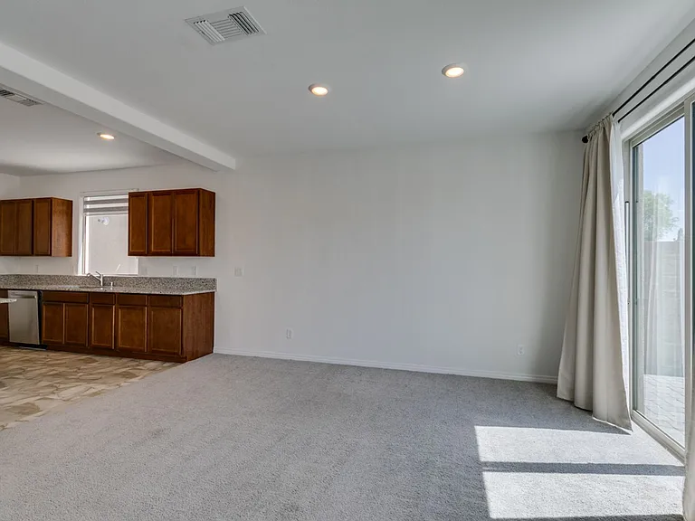 10303 Dallington St — Photo 17
