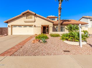 6122 E Saddleback St, Mesa, AZ 85215