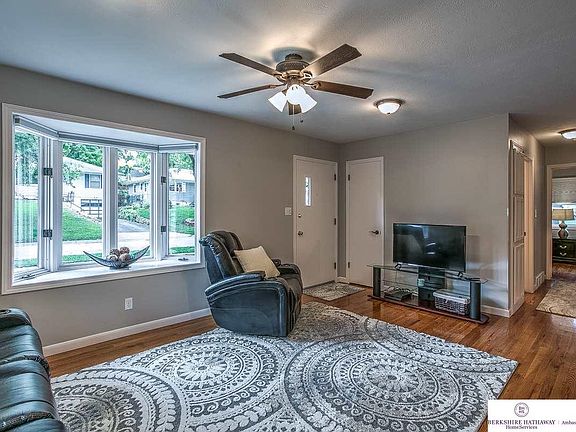 5th image of 7606 Sherman Dr