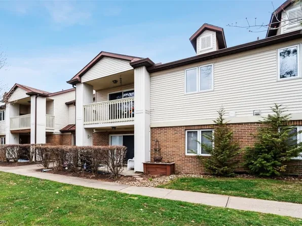 7138 Village Dr, Mentor, OH 44060