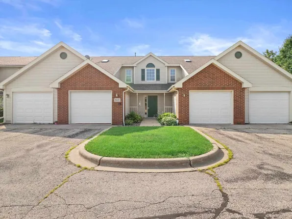 917 Park Street #202, Oregon, WI 53575