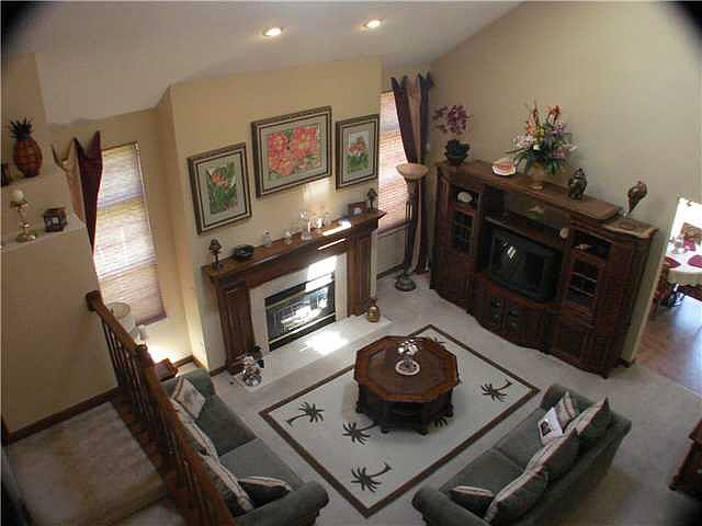 1st image of 6352 Thorncrest Dr