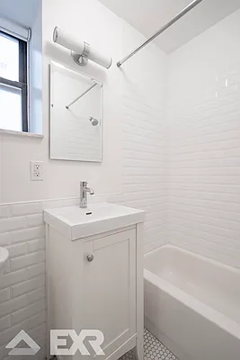 Rented by EXR | media 12