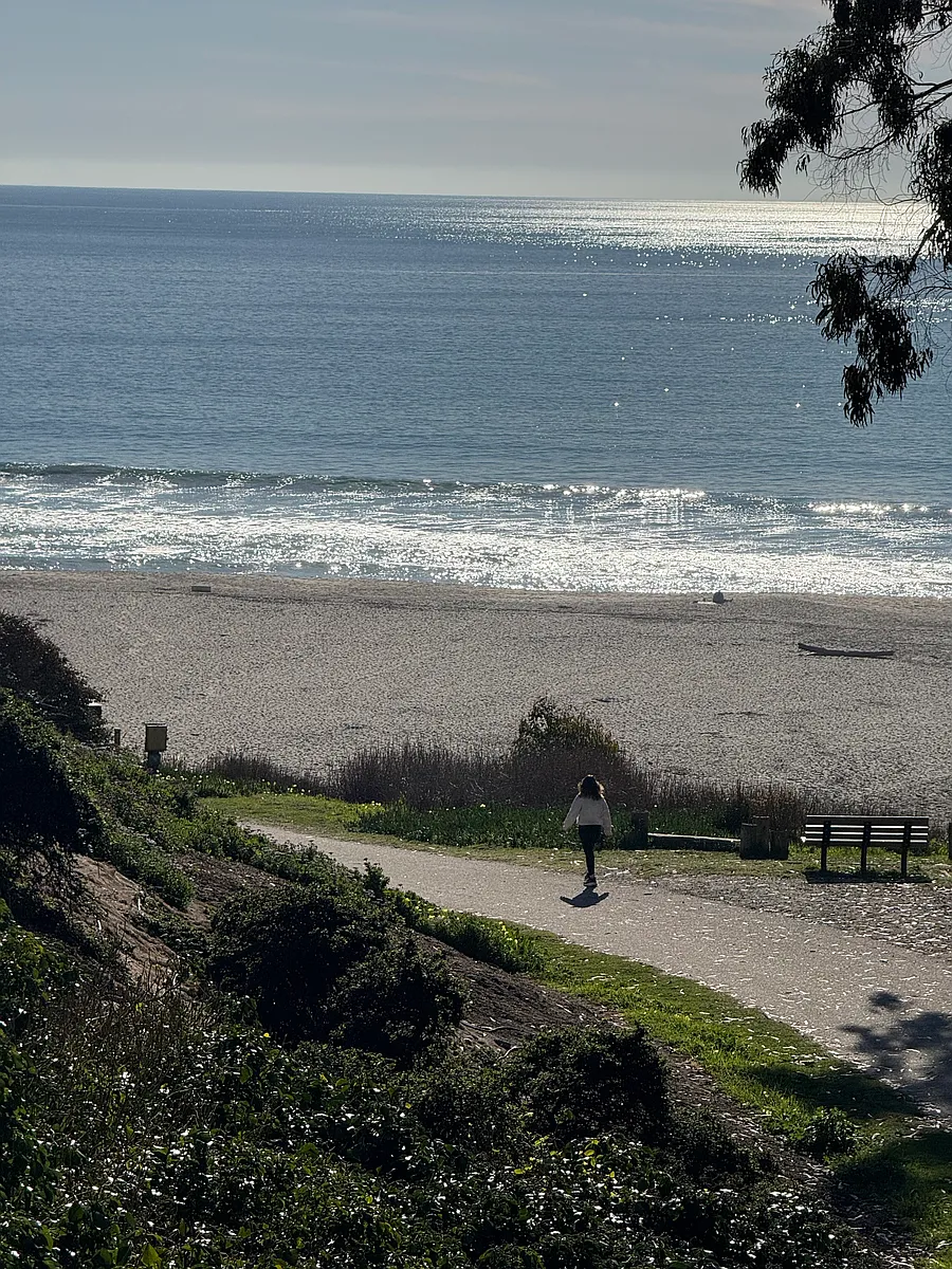 Building Photo - Seacliff Dr