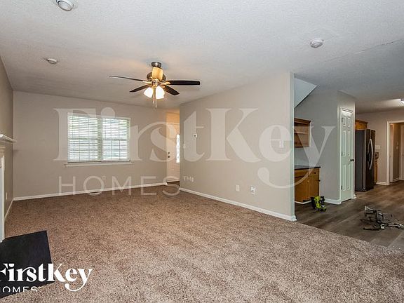 5th image of 153 Silver Birch Ln