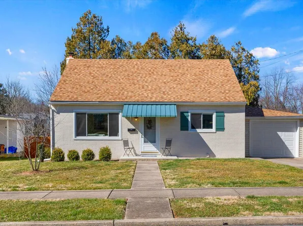 327 Snyder Ave, Elizabethtown, PA 17022