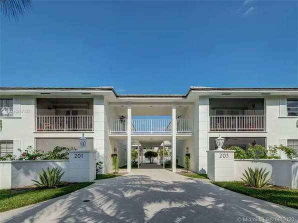 201 Sunrise Dr #207, Key Biscayne, FL 33149