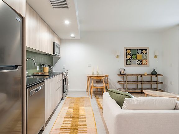 3rd image of 975 Nostrand Ave #736