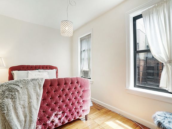 5th image of 510 W 123rd St APT 24