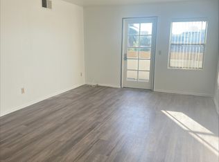 832 S Lake St APT 301, Los Angeles, CA 90057