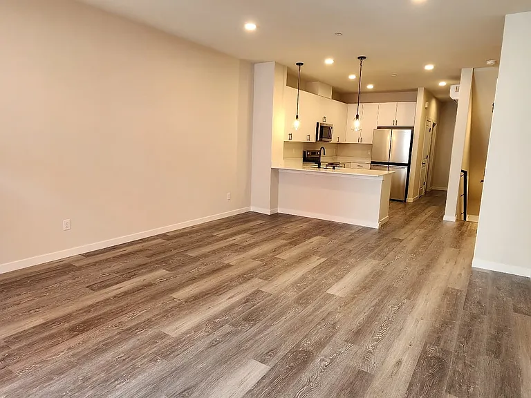 16723 Alderwood Mall Pkwy #C6 — Photo 6