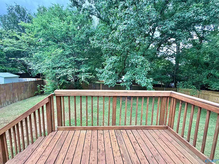 105 Sugarwood Ct — Photo 24