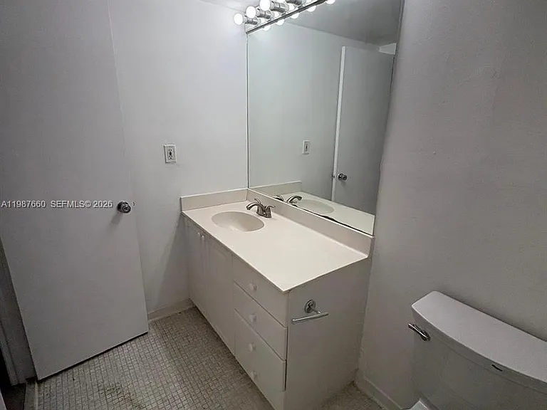 19390 Collins Ave #1623 — Photo 15