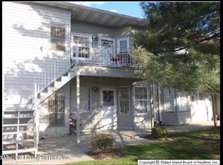 3184 Richmond Rd #B, Staten Island, NY 10306