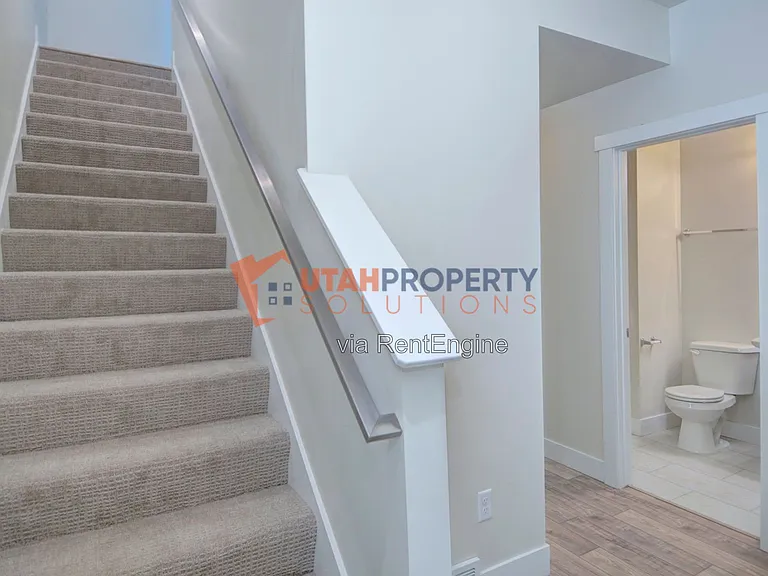 388 S 980 W — Photo 5