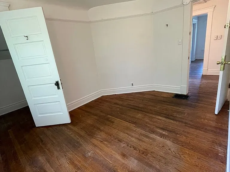 1116 Packard St — Photo 21