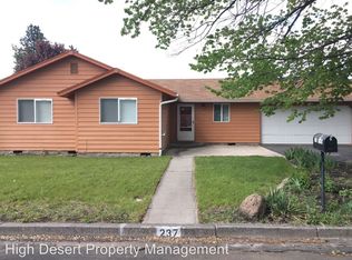 237 NW Birch Ave, Redmond, OR 97756