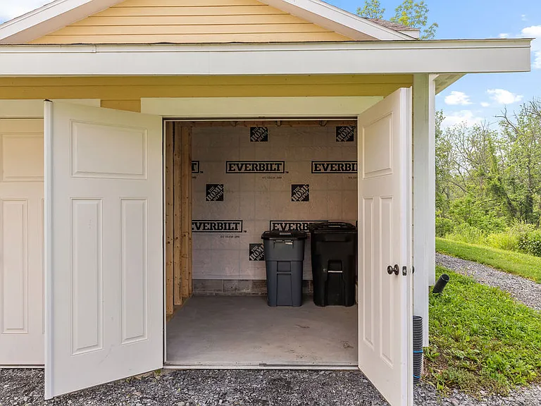 4331 Jordan Rd — Photo 32