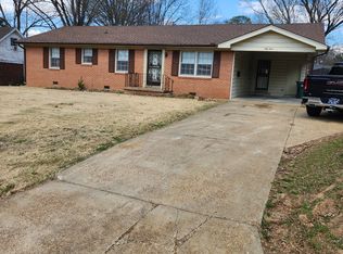 53 Ridgeview Dr, Jackson, TN 38301