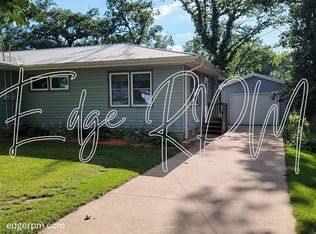 420 S Hackett Rd, Waterloo, IA 50701