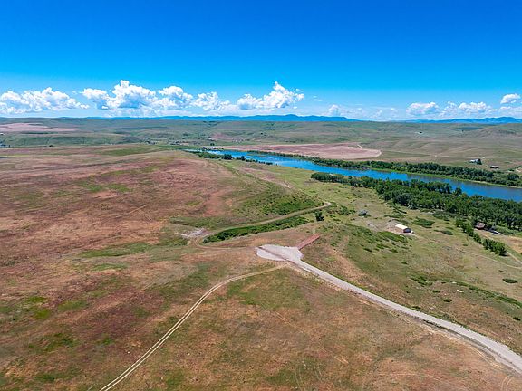 4th image of 20 Missouri Bend Rd