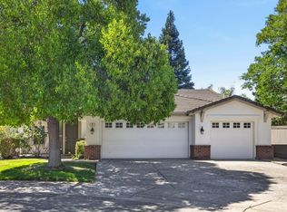 8 Anton Ct, Sacramento, CA 95835